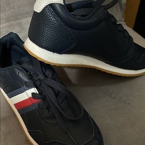 Tommy shoes in a size 4Y boys.